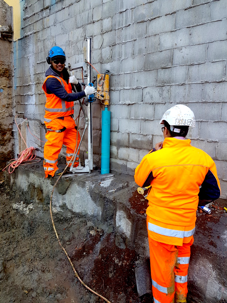 https://www.360concretecutting.co.nz/wp-content/uploads/controlled-demotition-3.jpg