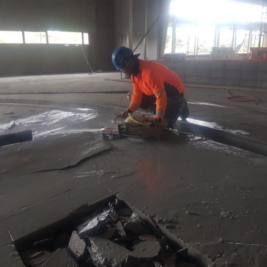 https://www.360concretecutting.co.nz/wp-content/uploads/dia-core-floor-removeal-1-540x540.jpg