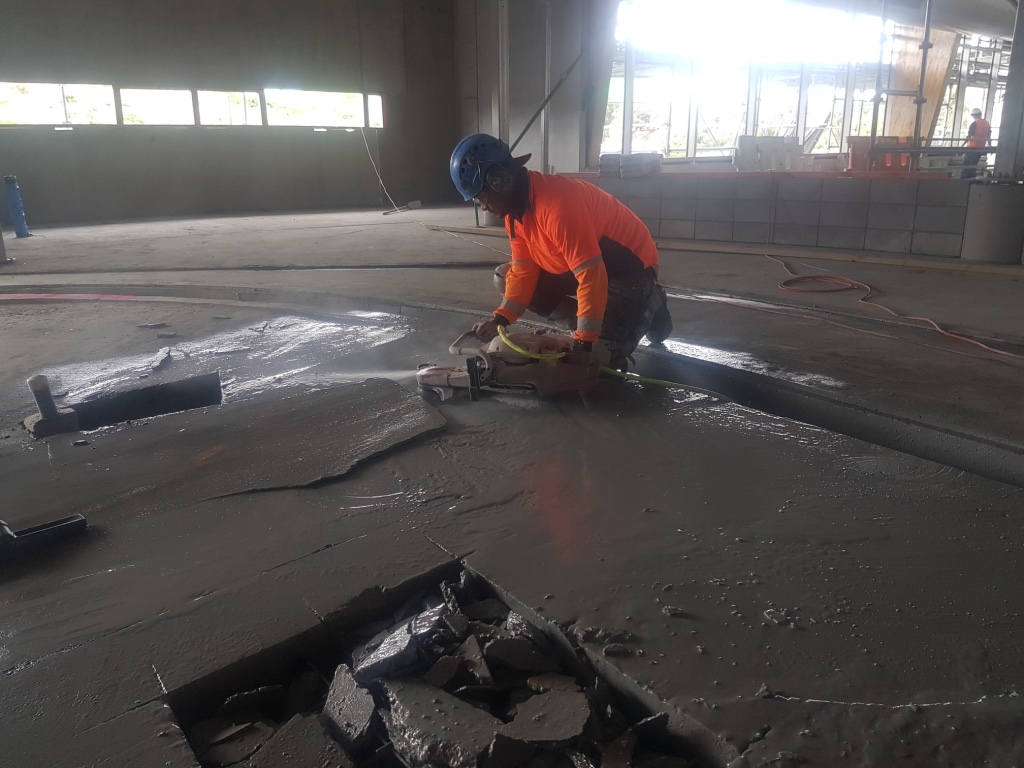 https://www.360concretecutting.co.nz/wp-content/uploads/dia-core-floor-removeal-1.jpg