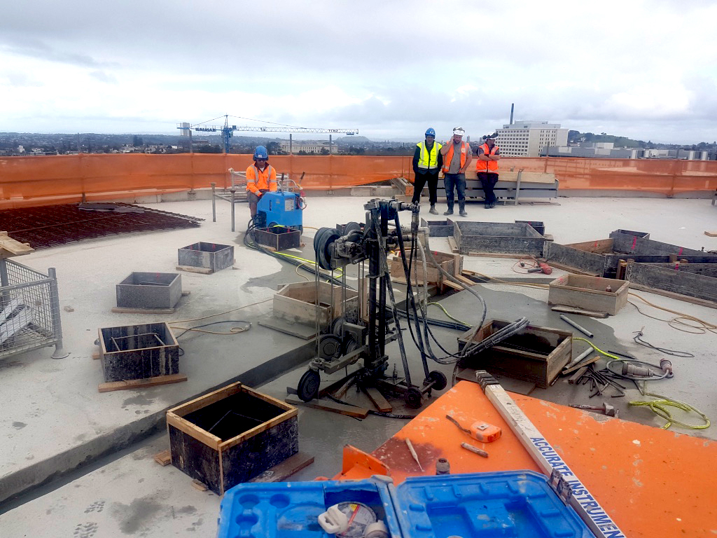 https://www.360concretecutting.co.nz/wp-content/uploads/removal-400m3-blocks-as-1block-1.jpg