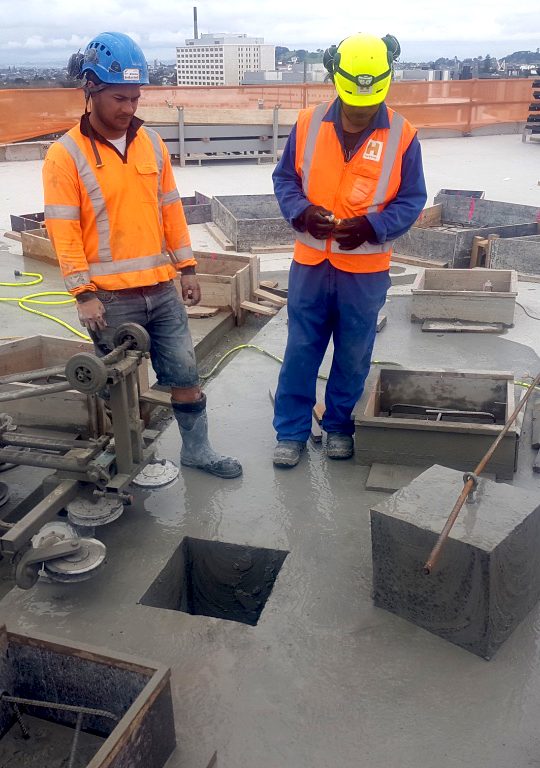 https://www.360concretecutting.co.nz/wp-content/uploads/removal-400m3-blocks-as-1block-540x768.jpg